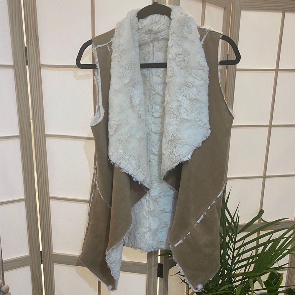 Double Zero Tan and White Faux Fur Vest